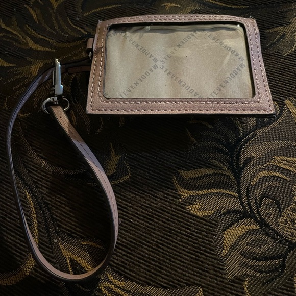 2/$10 STEVE MADDEN CARDCASE/WRISTLET - Picture 2 of 4
